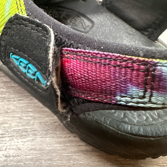KEEN Newport H2 Rainbow Tye Dye Women's Sandals Waterproof Outdoor 9.5/10W - Picture 6 of 11
